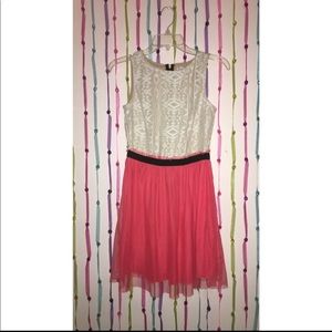 Halter neck dress (size 5)